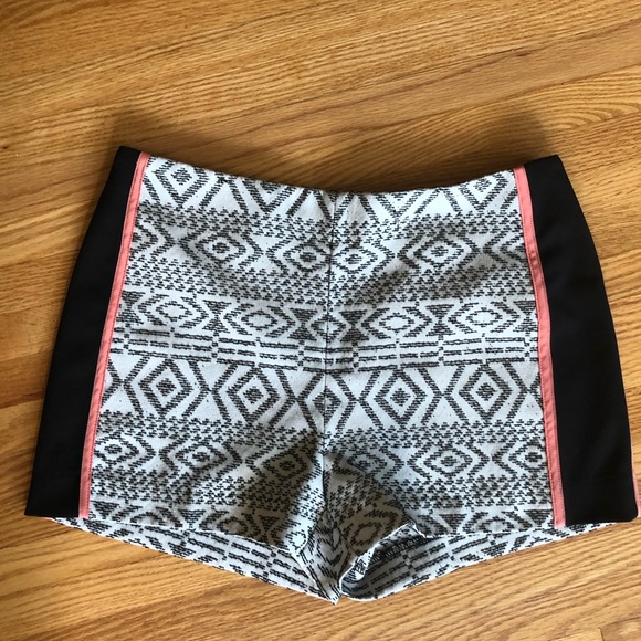 Bebe High Waisted Jacquard Knit Shorts - Picture 8 of 11